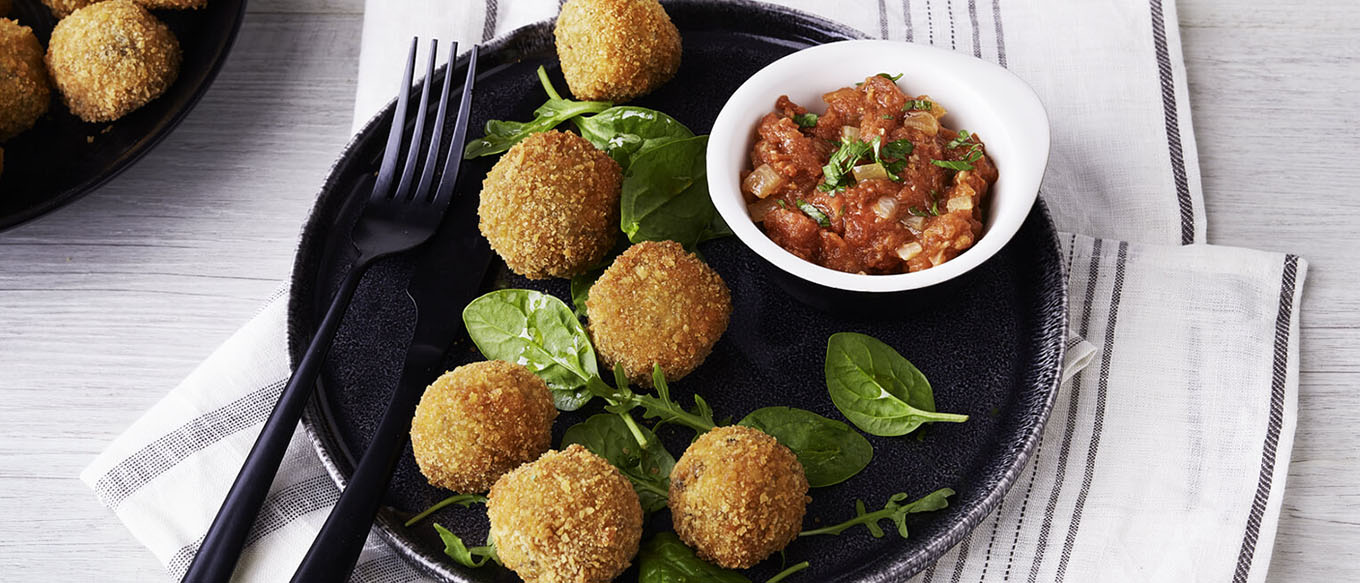 BOULETTES DE QUINOA & LENTILLES EBLY®, SAUCE TOMATE AUX ÉPICES
