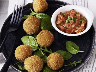 BOULETTES DE QUINOA & LENTILLES EBLY®, SAUCE TOMATE AUX ÉPICES