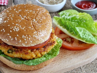 Burger végétarien aux céréales et lentilles Ebly